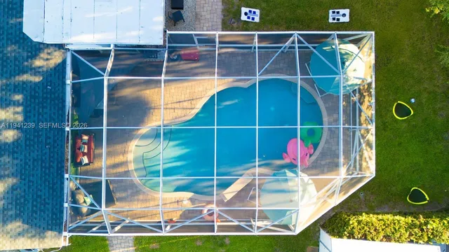 $820,000 | 312 North Luna Court, Hollywood, FL 33021