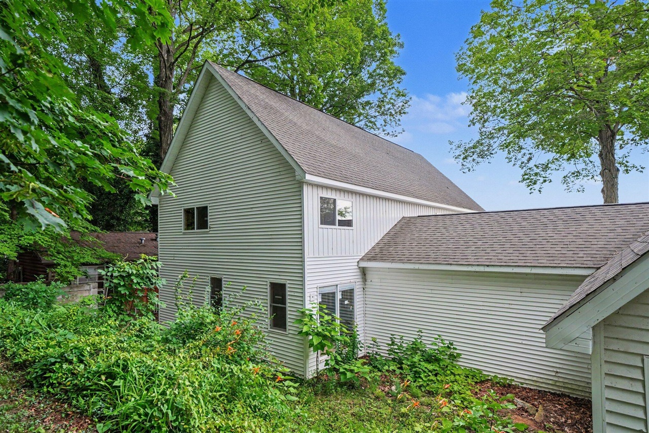 50756 Garrett Road Dowagiac, MI 49047 - Photo 6 of 32 Gallery Image 6