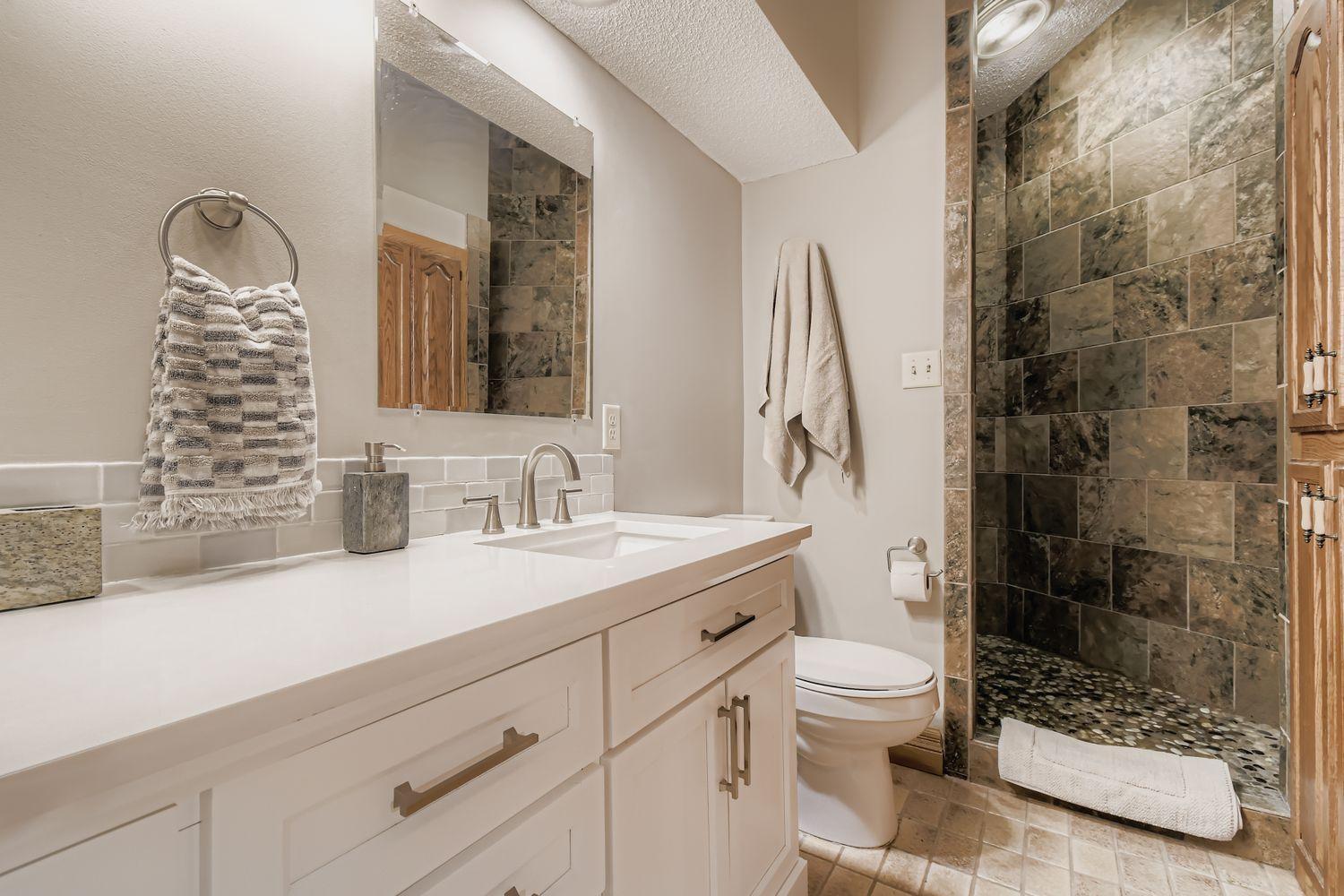 108 3rd Street South, Unit 108 Stillwater, MN 55082 - Photo 21 of 33