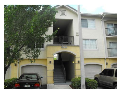 4199 Haverhill Road, Unit 109 West Palm Beach, FL 33417 - Photo 1 of 5 Primary Photo