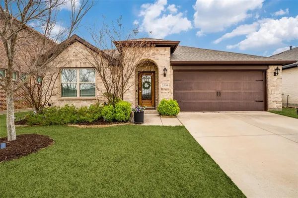 $399,900 | 3304 Adobe Vista, Aubrey, TX 76227