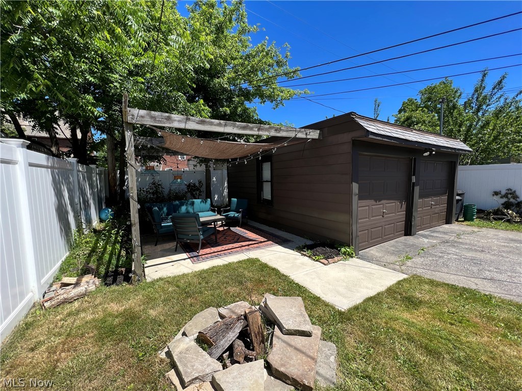 3675 Rolliston Road Cleveland, OH 44120 - Photo 31 of 32