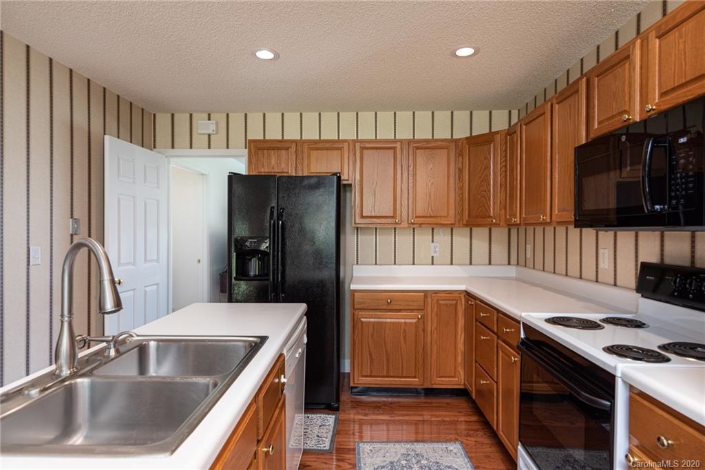 2153 Cardinal Loop Stanley, NC 28164 - Photo 12 of 35 Gallery Image 12