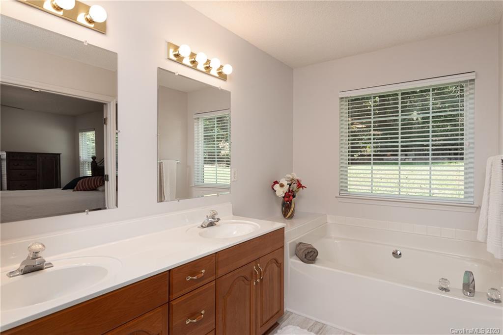 2153 Cardinal Loop Stanley, NC 28164 - Photo 23 of 35 Gallery Image 23