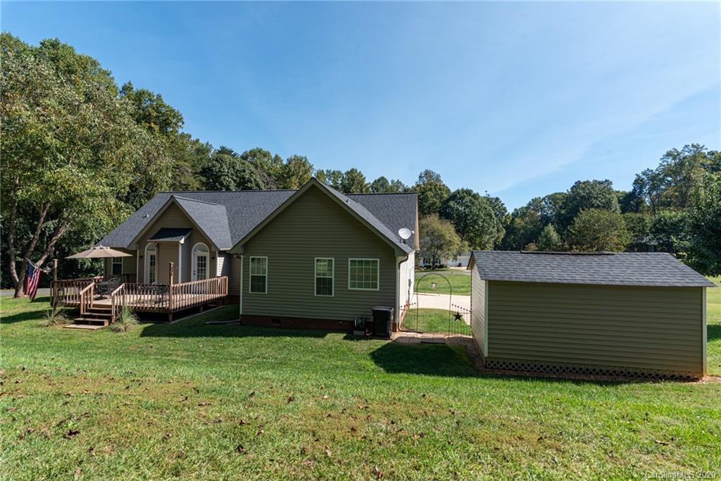 2153 Cardinal Loop Stanley, NC 28164 - Photo 33 of 35 Gallery Image 33