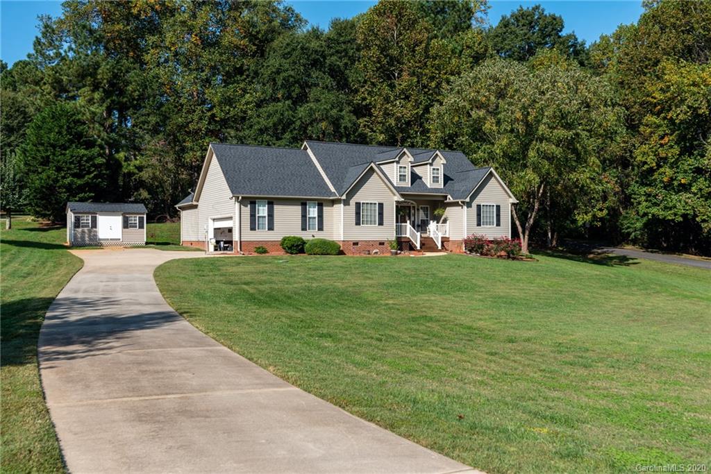 2153 Cardinal Loop Stanley, NC 28164 - Photo 5 of 35 Gallery Image 5