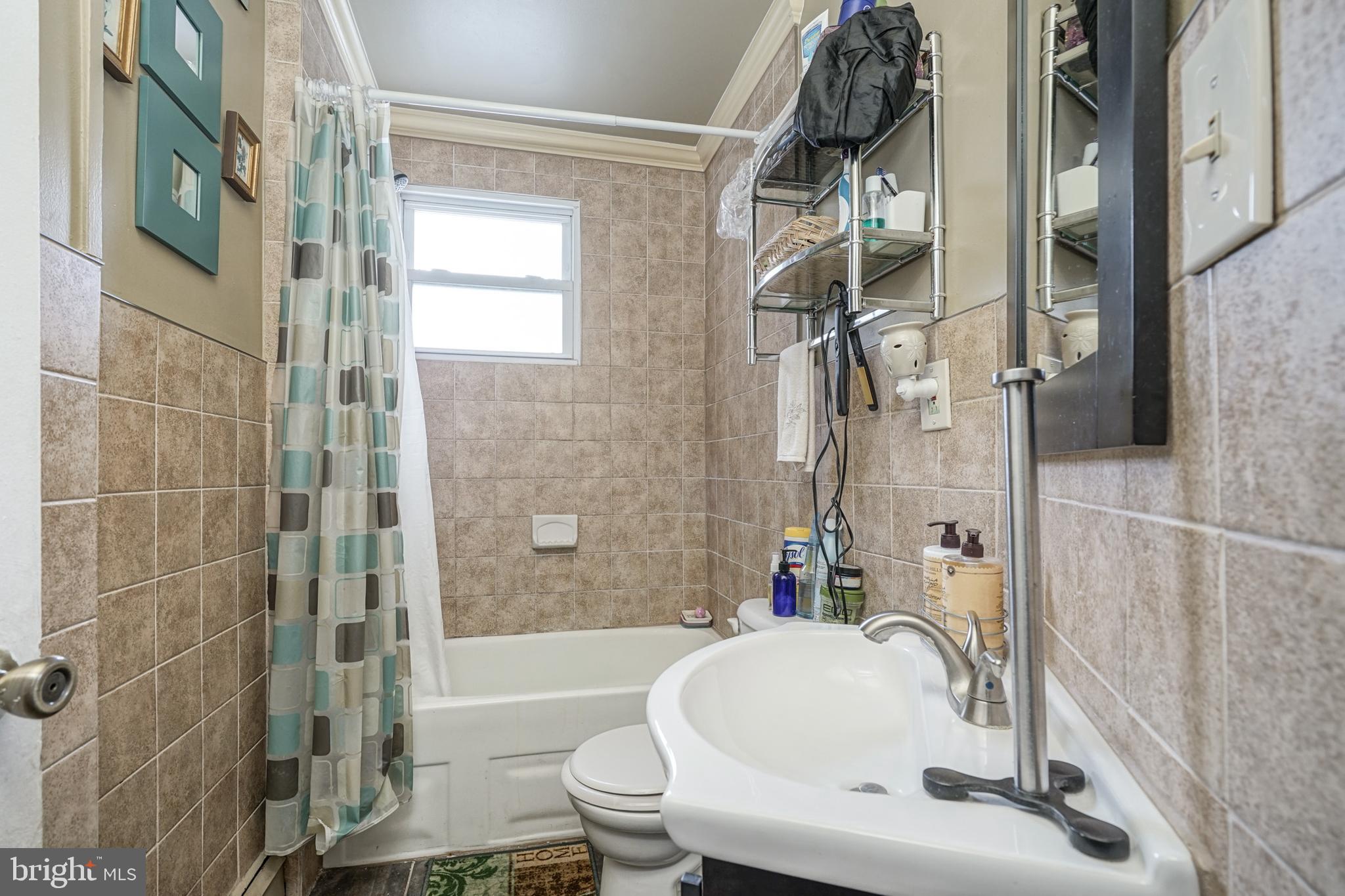 642 Manor Road Beverly, NJ 08010 - Photo 9 of 10