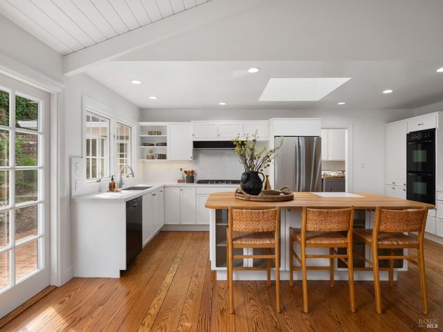 $3,700,000 | 80 Seafirth Road, Tiburon, CA 94920