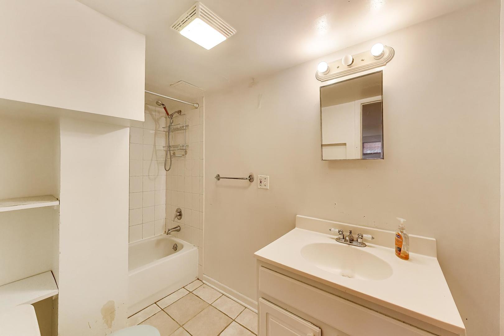2941 North Rutherford Avenue Chicago, IL 60634 - Photo 25 of 34 Gallery Image 25