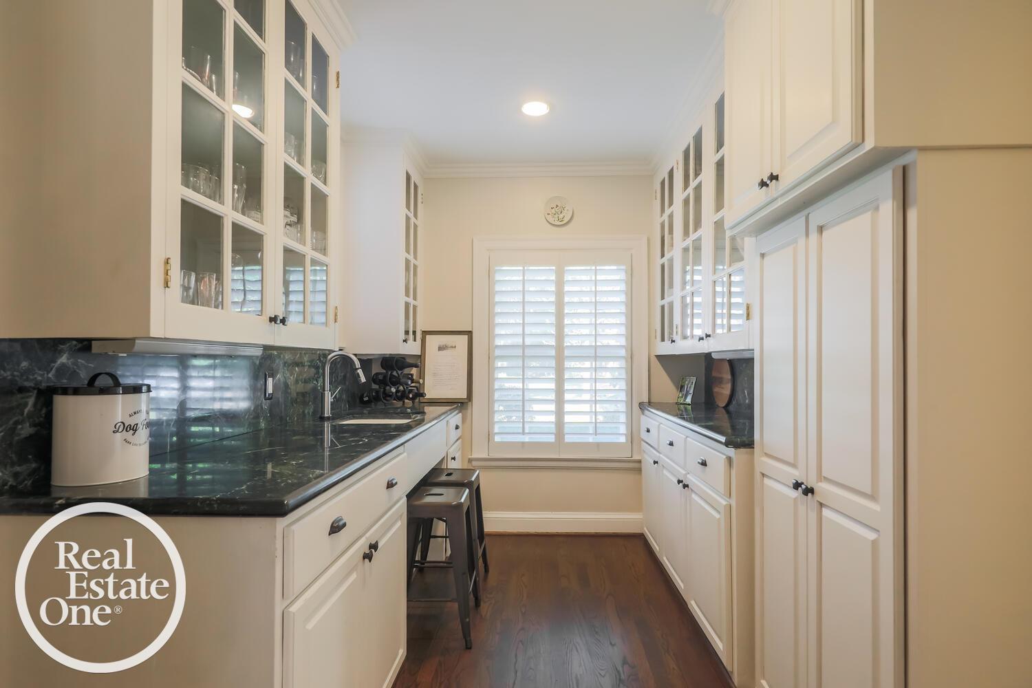 69 Touraine Road Grosse Pointe Farms, MI 48236 - Photo 18 of 45 Gallery Image 18