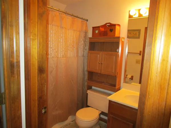 $2,000 | 24 Bobbys Lane, Unit 2, Milford, NH 03055