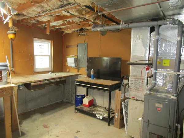 $2,000 | 24 Bobbys Lane, Unit 2, Milford, NH 03055