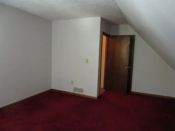 $2,000 | 24 Bobbys Lane, Unit 2, Milford, NH 03055