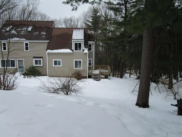 $2,000 | 24 Bobbys Lane, Unit 2, Milford, NH 03055