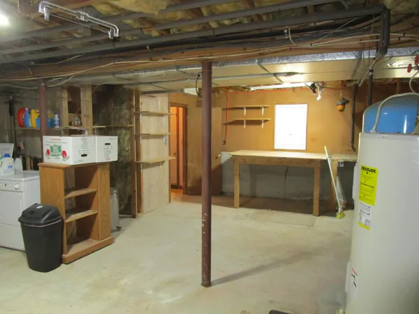 $2,000 | 24 Bobbys Lane, Unit 2, Milford, NH 03055