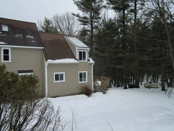 $2,000 | 24 Bobbys Lane, Unit 2, Milford, NH 03055