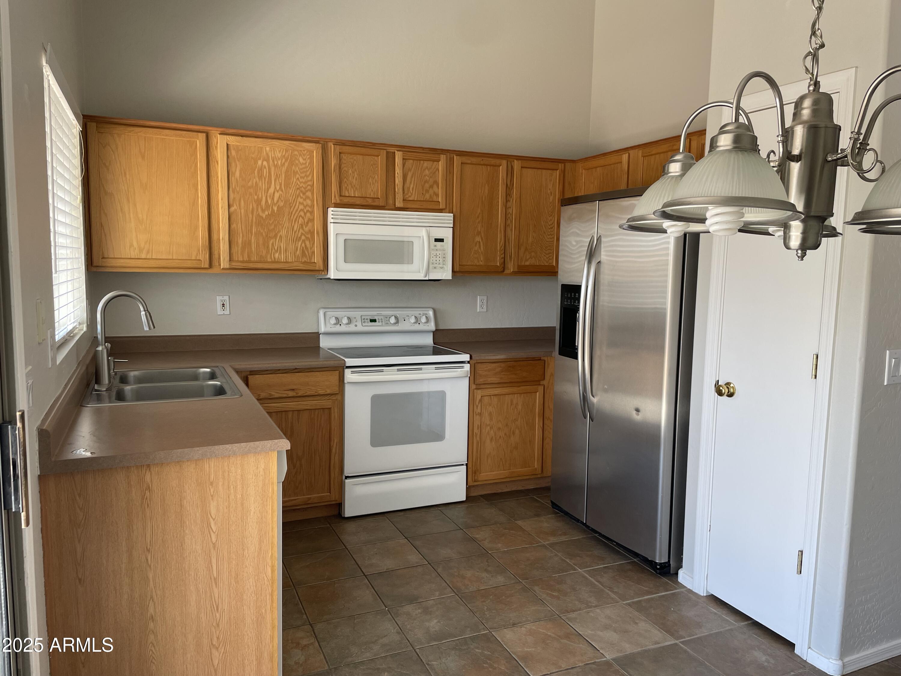 14859 West Redfield Road Surprise, AZ 85379 - Photo 2 of 16 Kitchen
