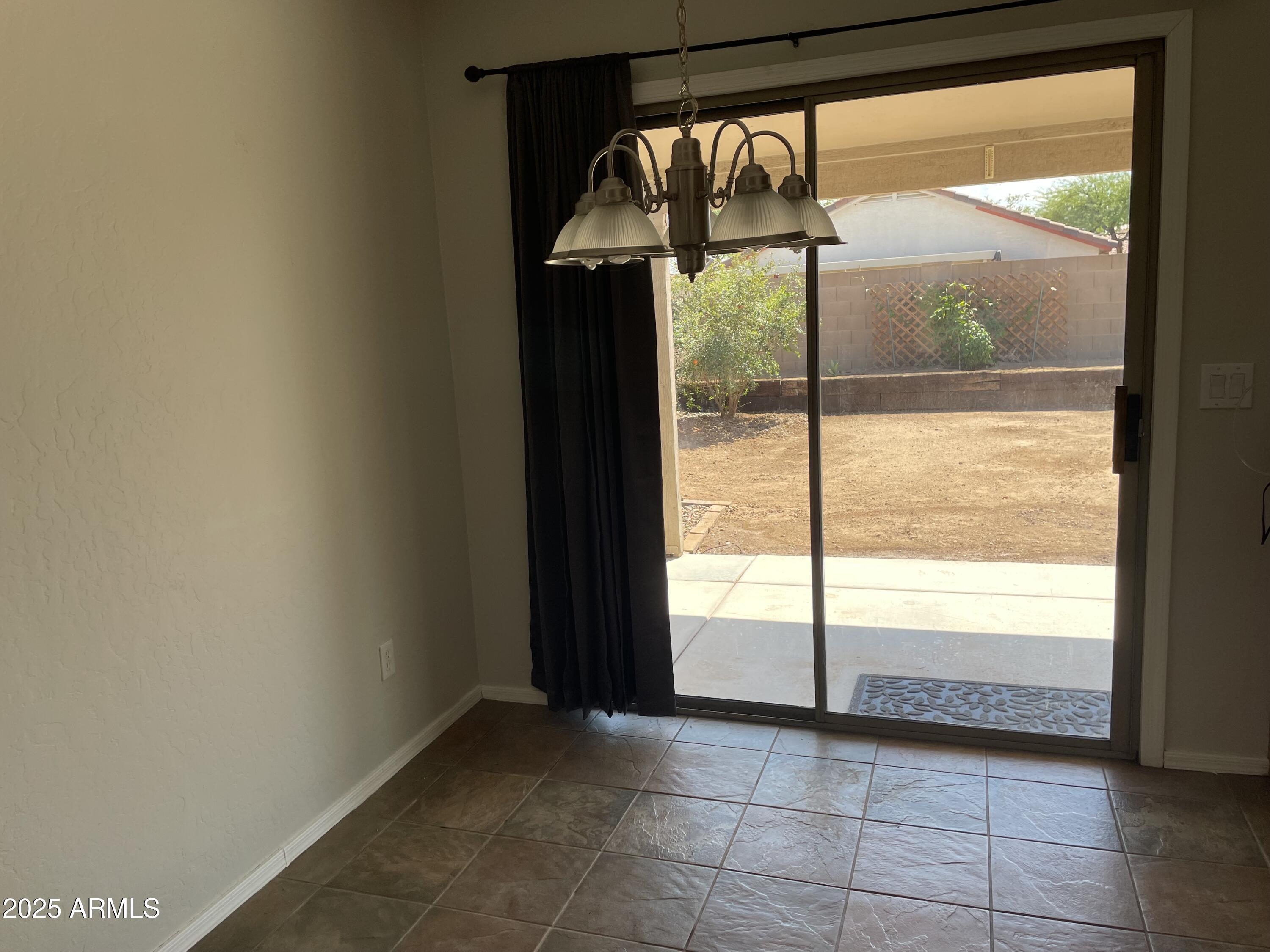 14859 West Redfield Road Surprise, AZ 85379 - Photo 4 of 16 Eat in Kitchen