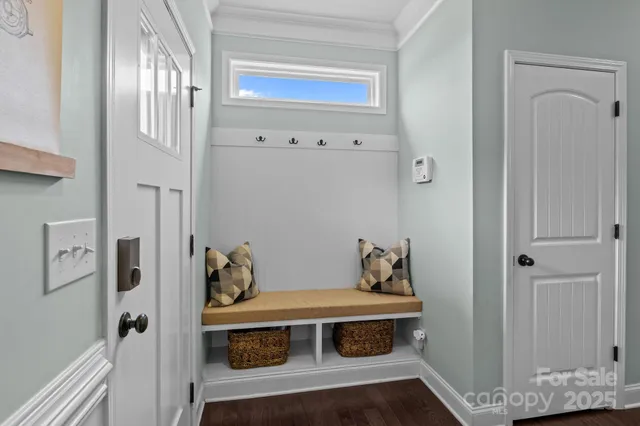 a view of livingroom with furniture and wooden floor