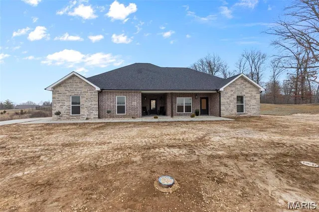 $400,000 | 151 Old Wagon Trail, Jackson, MO 63755