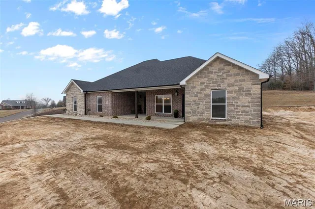 $400,000 | 151 Old Wagon Trail, Jackson, MO 63755