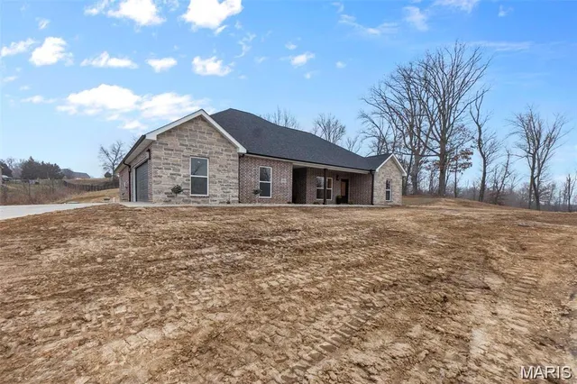 $400,000 | 151 Old Wagon Trail, Jackson, MO 63755