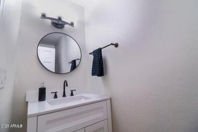 $3,200 | 113 South Ocean Drive, Gilbert, AZ 85233