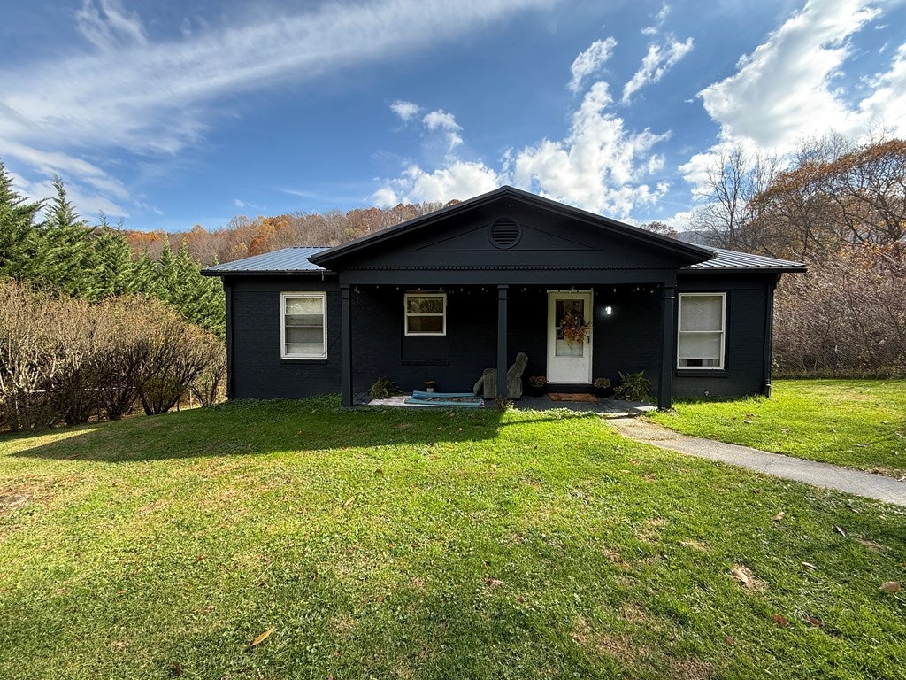 184 Varney Street Cedar Bluff, VA 24609 - Photo 24 of 30 Gallery Image 24