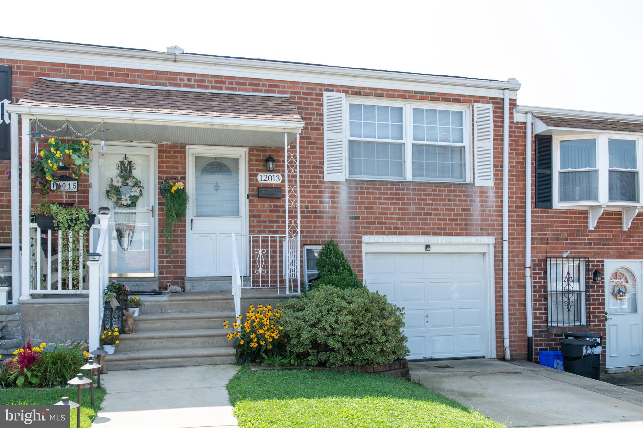 12013 Tyrone Road Philadelphia, PA 19154 - Photo 2 of 26 Front View