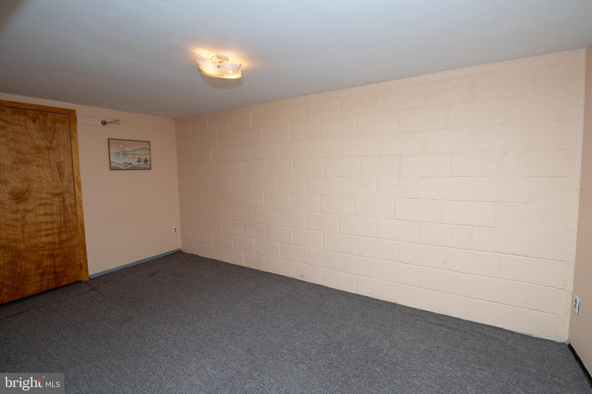 12013 Tyrone Road Philadelphia, PA 19154 - Photo 24 of 26 Lower Level Office/Den/Other