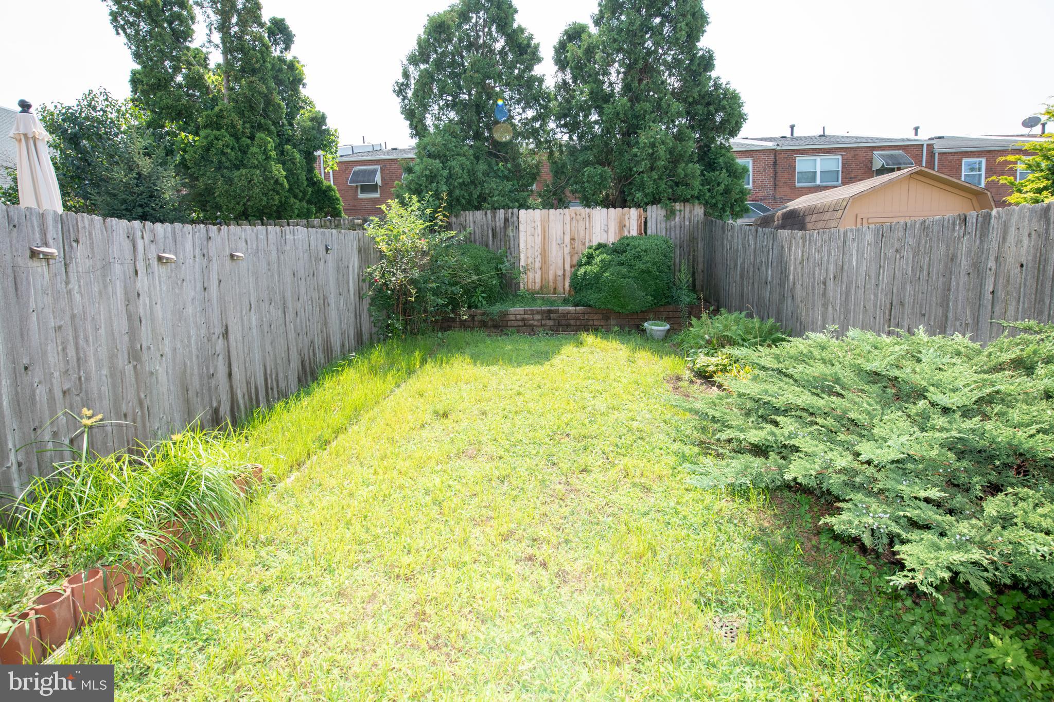 12013 Tyrone Road Philadelphia, PA 19154 - Photo 25 of 26 Fenced Rear Yard