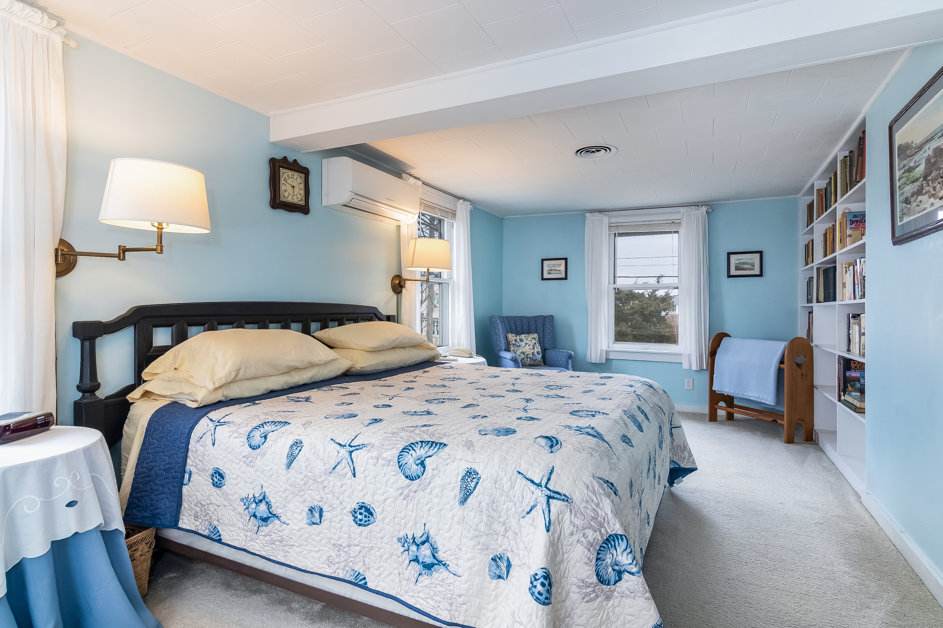 122 Taylor Avenue Madison, CT 06443 - Photo 16 of 28 The Primary Bedroom.