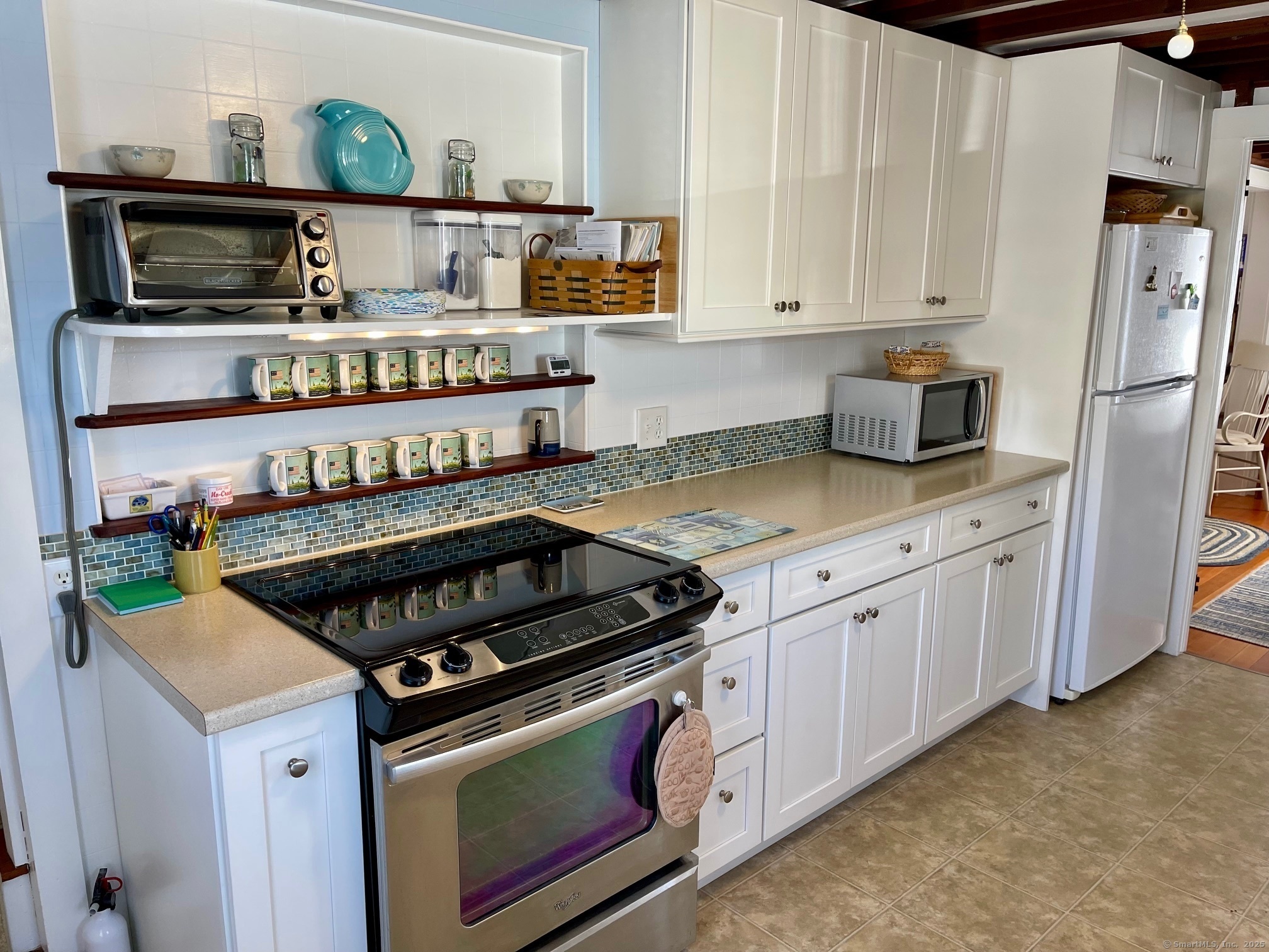 122 Taylor Avenue Madison, CT 06443 - Photo 10 of 28