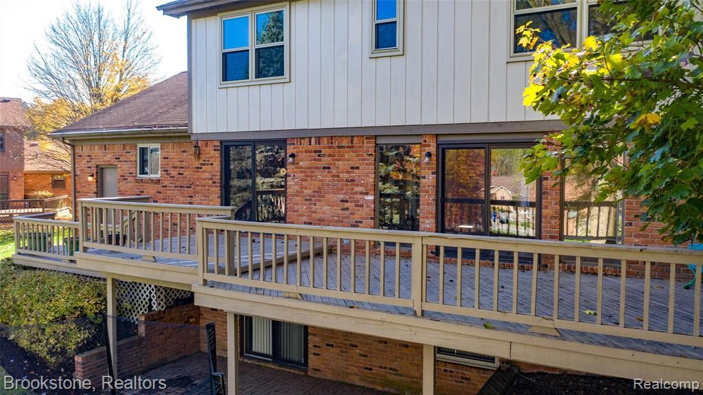 937 Ten Point Drive Rochester Hills, MI 48309 - Photo 8 of 40