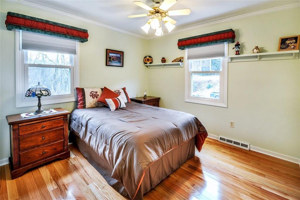 118 Buckhill Road Pittsburgh, PA 15237 - Photo 14 of 20 Gallery Image 14
