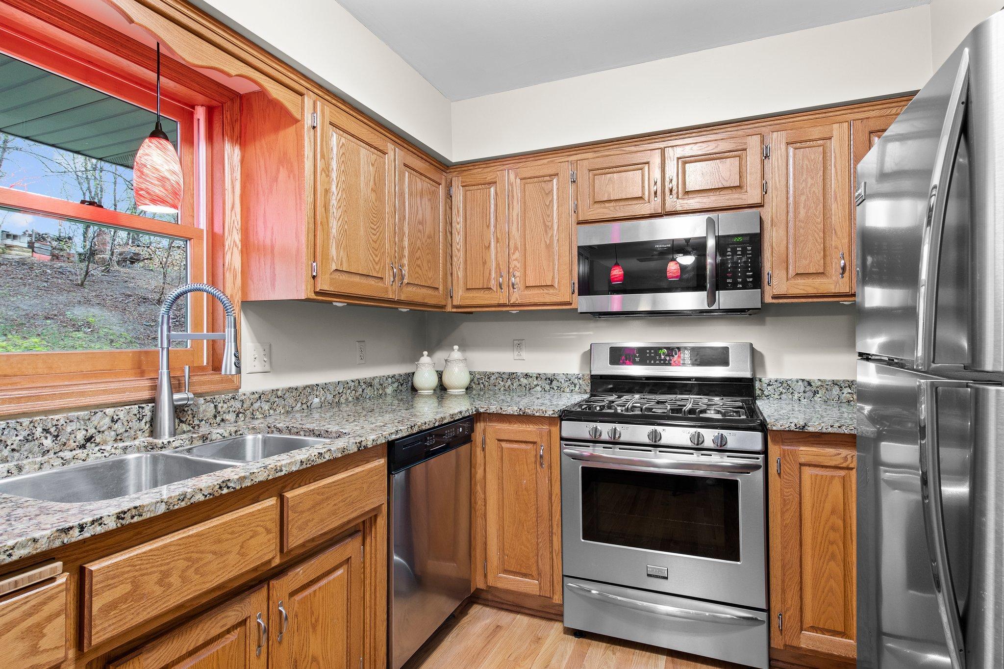 4666 Bower Path Inver Grove Heights, MN 55076 - Photo 11 of 37 Gallery Image 11