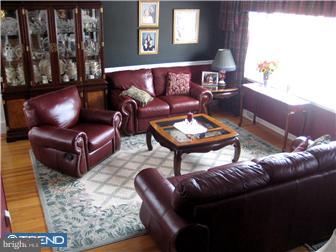 16 Marian Road Chalfont, PA 18914 - Photo 10 of 12 Living Room
