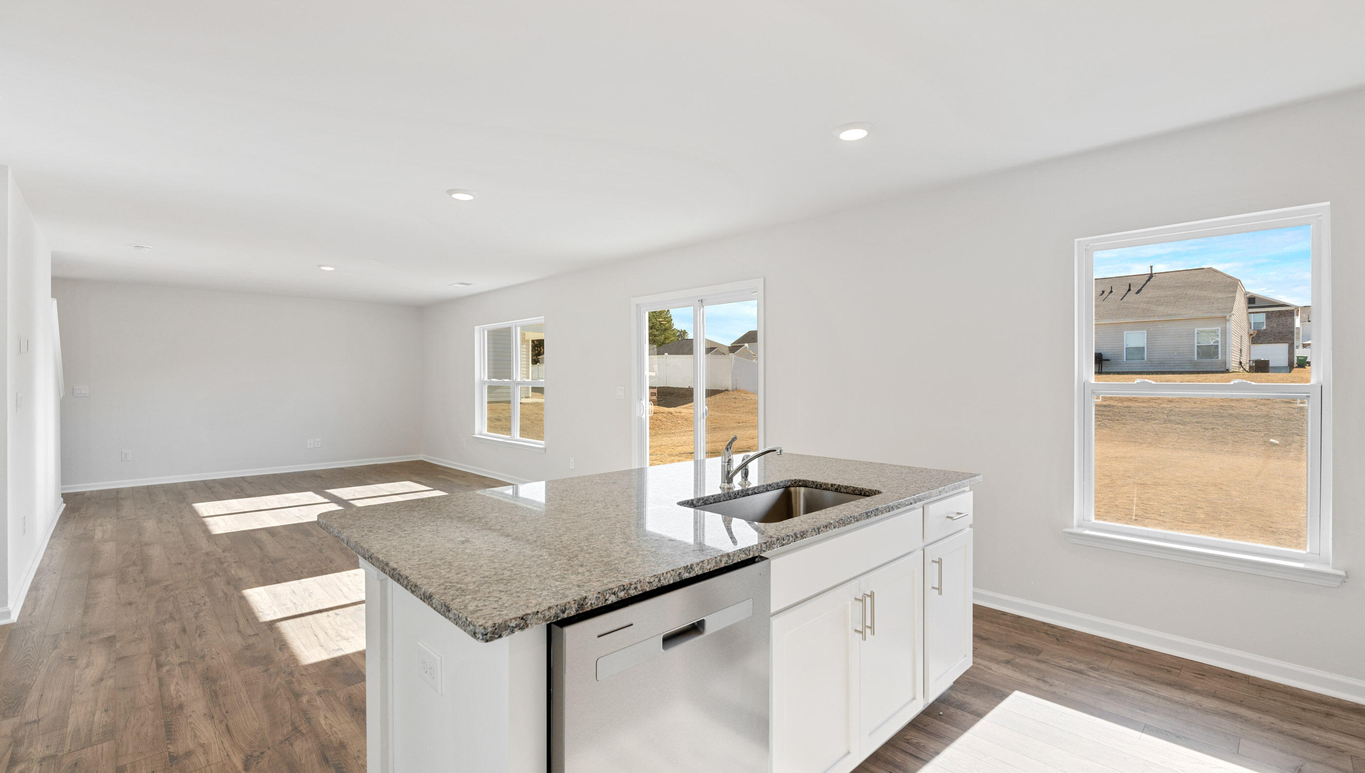 165 Dockside Road Freeport, FL 32439 - Photo 4 of 21 Penwell_03_Kitchen