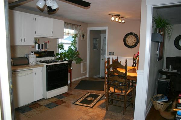 115 Corey Road Springfield, MA 01128 - Photo 3 of 27