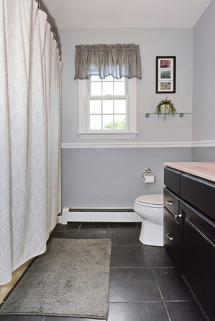 9 Wallace Road Sturbridge, MA 01566 - Photo 11 of 16