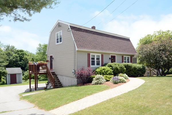 9 Wallace Road Sturbridge, MA 01566 - Photo 16 of 16