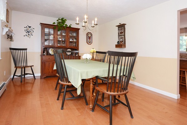 9 Wallace Road Sturbridge, MA 01566 - Photo 5 of 16