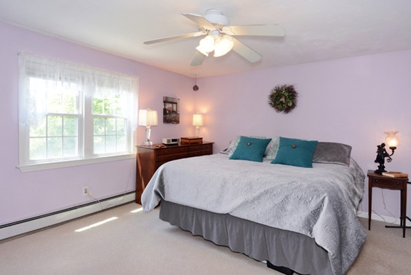 9 Wallace Road Sturbridge, MA 01566 - Photo 8 of 16