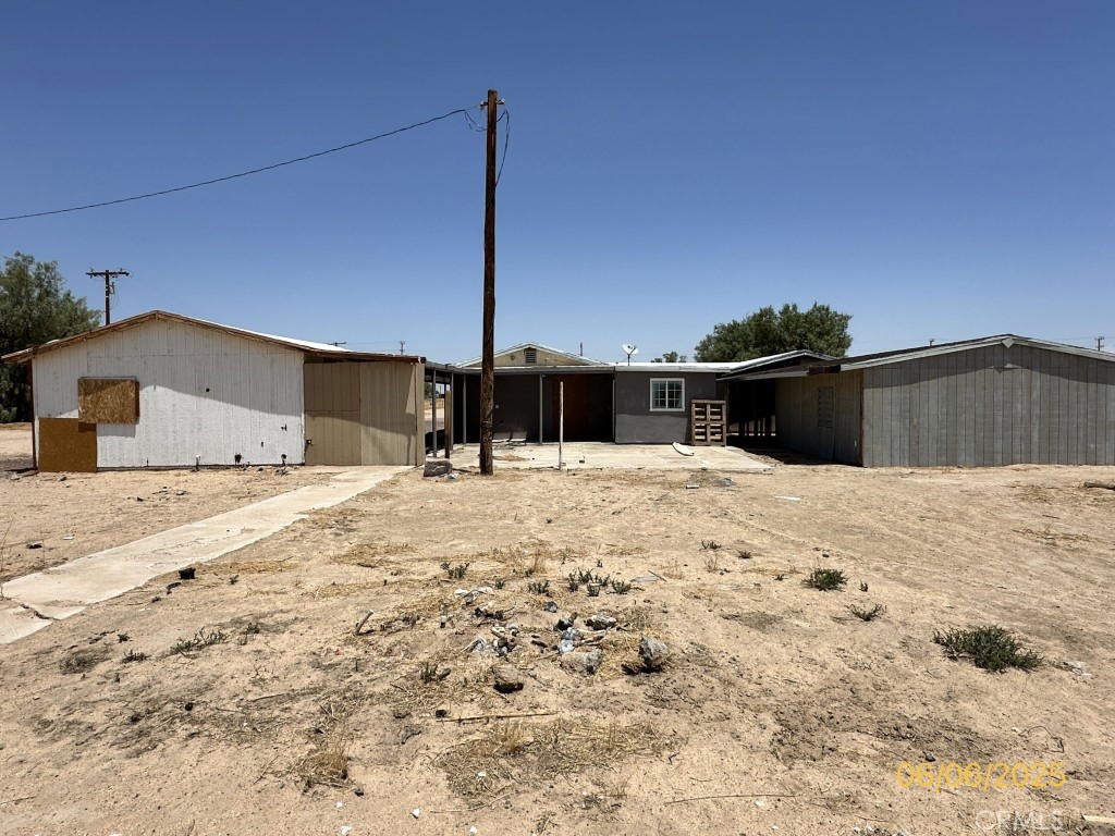 46123 Fairview Road Newberry Springs, CA 92365 - Photo 6 of 15