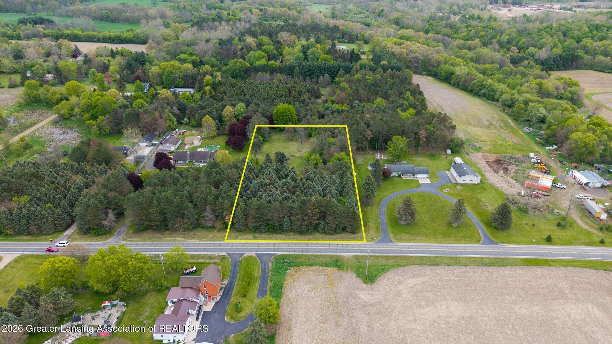 15131 South Jones Road Eagle, MI 48822 - Photo 16 of 19 QoBVa1aw