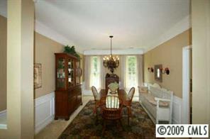 3503 Arklow Road Charlotte, NC 28269 - Photo 3 of 8 Gallery Image 3