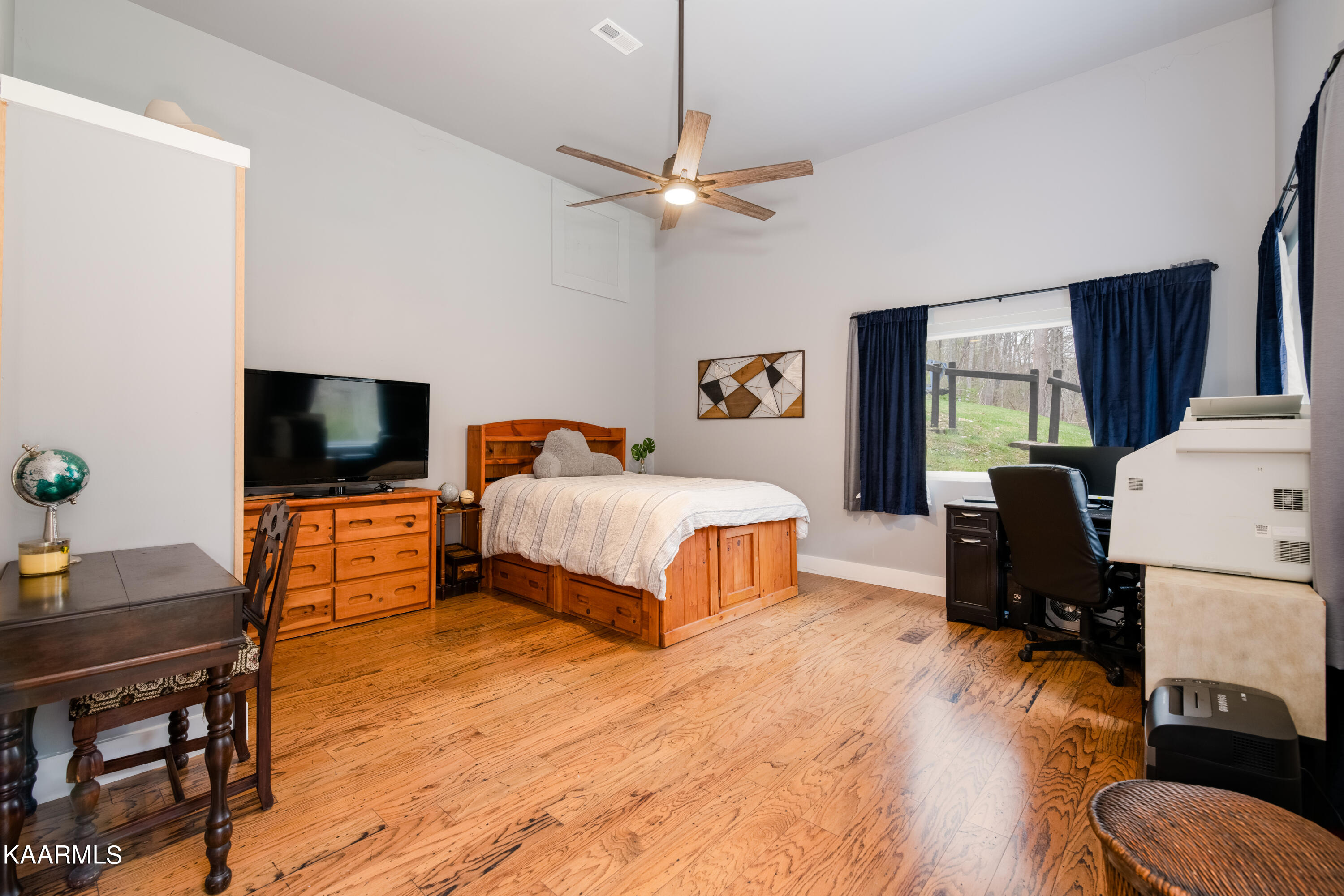 159 Dusty Lane Powell, TN 37849 - Photo 23 of 33 159 Dusty Lane, Powell, TN 37849-28