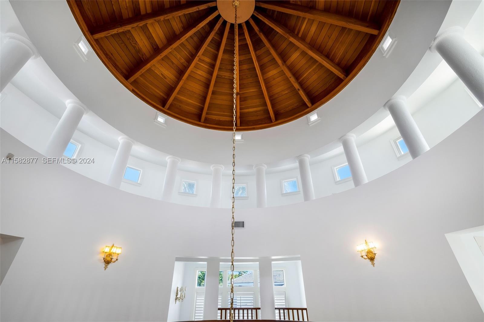 431 Costanera Road Coral Gables, FL 33143 - Photo 11 of 33