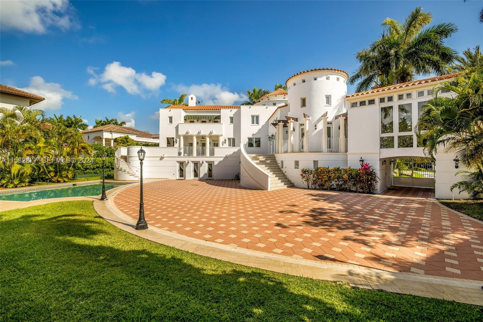 431 Costanera Road Coral Gables, FL 33143 - Photo 23 of 33