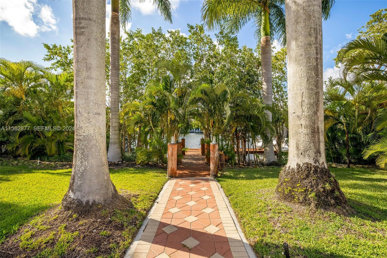 431 Costanera Road Coral Gables, FL 33143 - Photo 28 of 33
